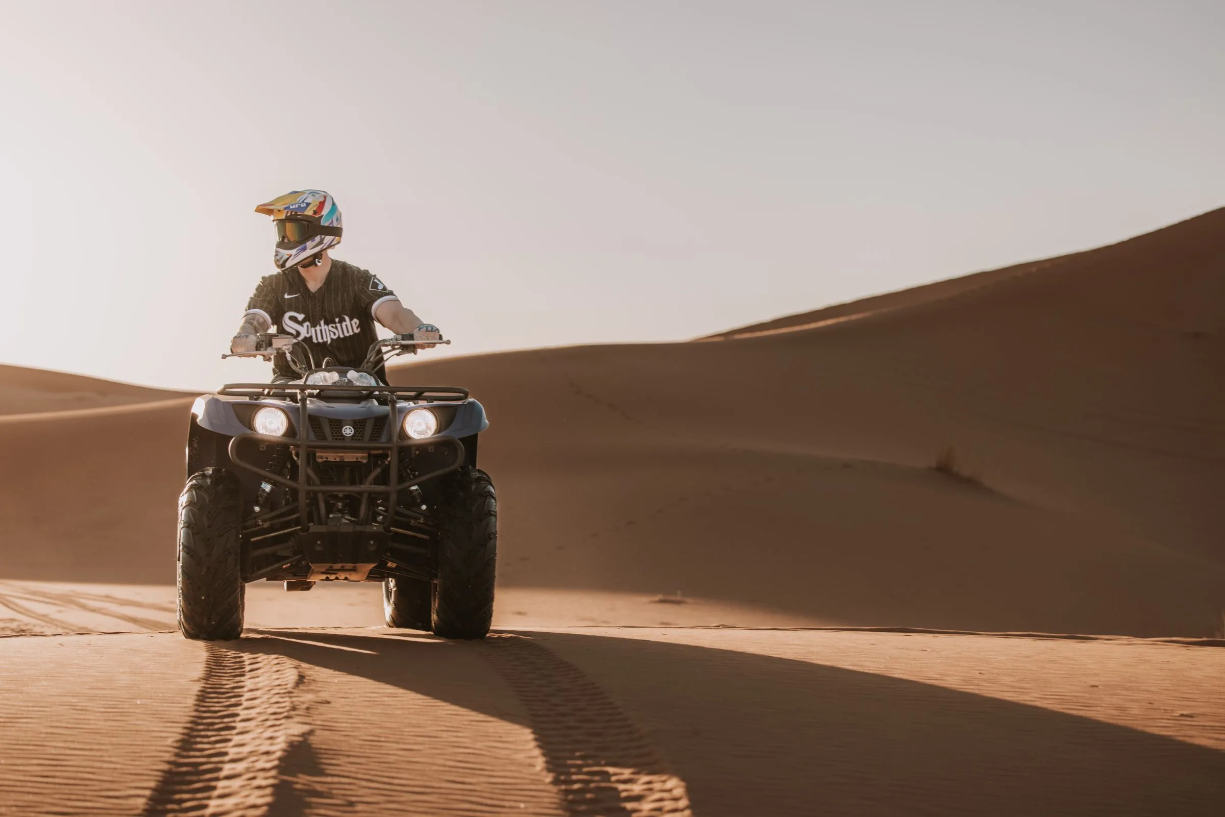 Quad – Lever ou coucher du soleil avec sandboard